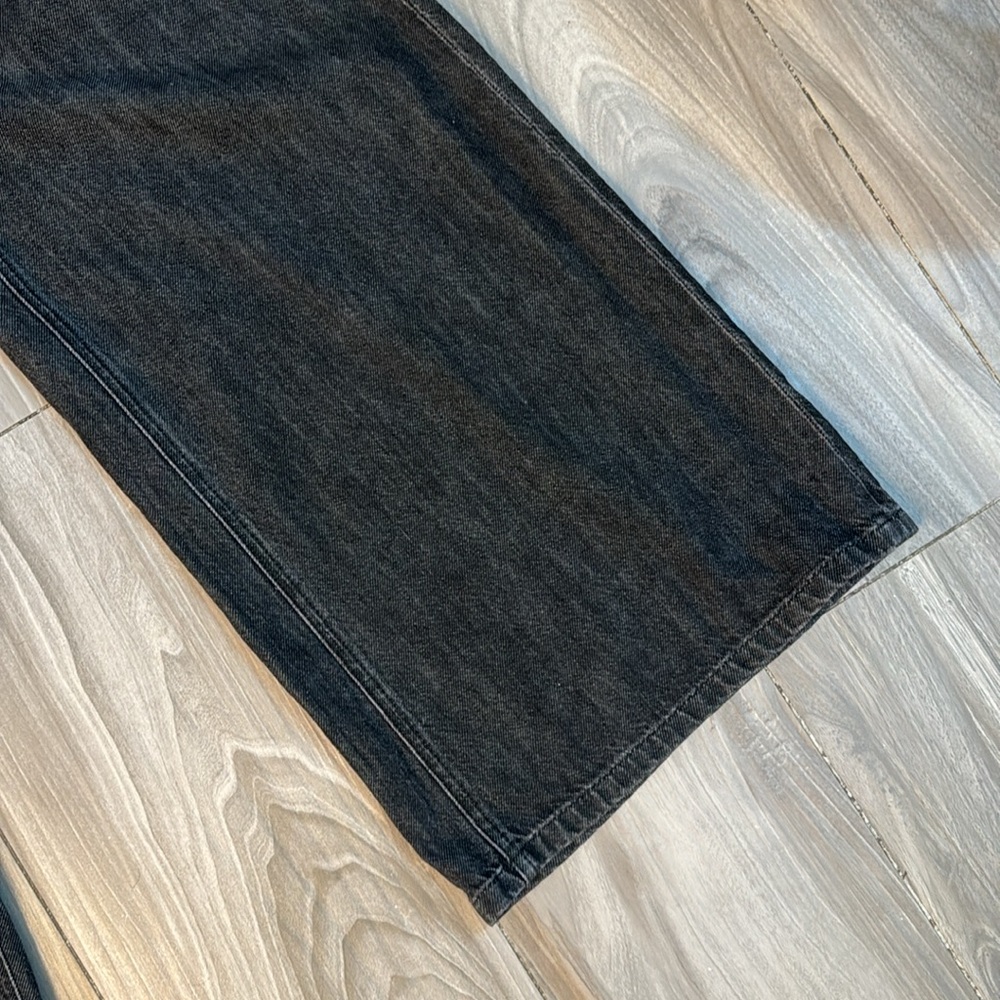 Alice and Olivia Jeans Size 29 - Picture 4 of 10